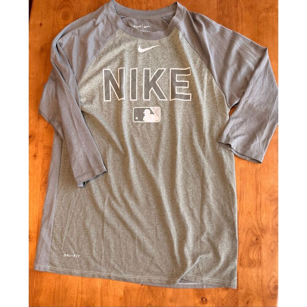 Nike Silver Tag Shirt Mens M Gray‎ Raglan Baseball Tee Y2K Center Swoosh Outdoor